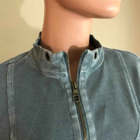 Sporty XCVI Gray Utility Jacket - Picture 3 of 6